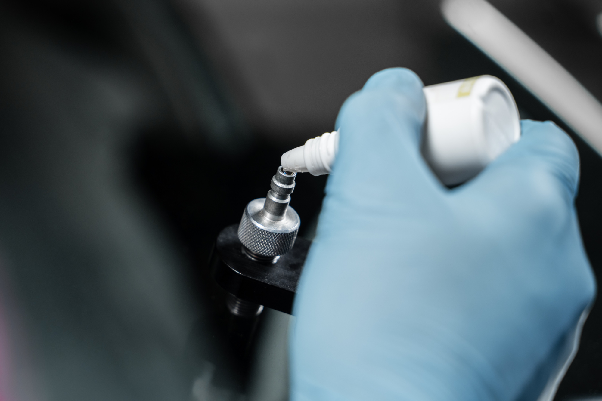 Ремонт трещин на лобовом стекле автомобиля в Новосибирске | Заделка и ...